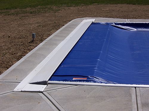 are-automatic-pool-covers-hard-covers.jpg
