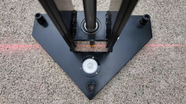 Hammer Drill Guide showing level
