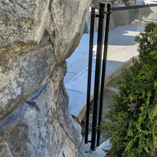 Access Point - Gap where fence stops at rock formation