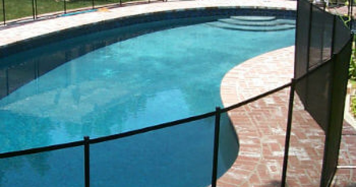 Black removable mesh pool safety fence